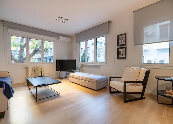 Kolonaki Athens 2 Bedrooms 4 Persons Flat By Mps